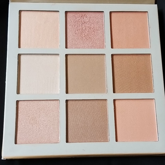 🛍 Highlighter, Bronzer and Blush - Picture 2 of 3